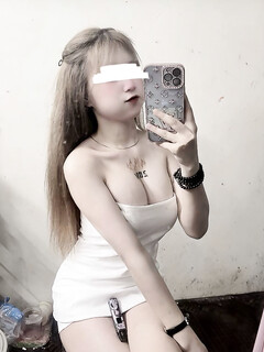 Trang Bốngg 🫰 2004